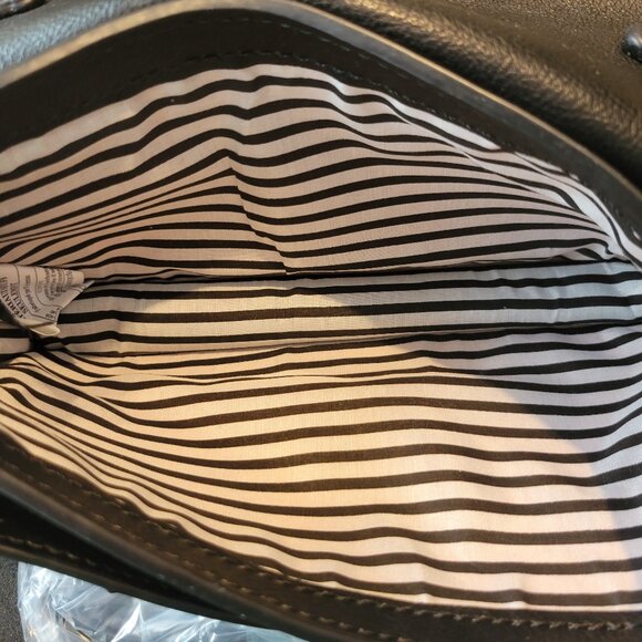 Jessica Simpson Crossbody Bag / Wristlet (long adjustable strap included) - BNWT - Picture 4 of 10